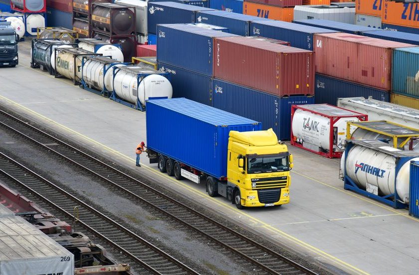 EUROGATE Container Terminal Hamburg enables fully digital verification of truck drivers