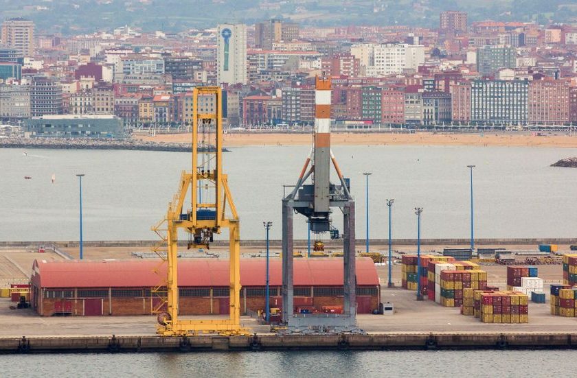 APM Terminals Gijon welcomes largest container vessel in port’s history